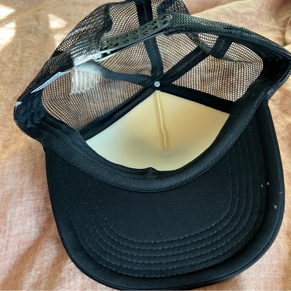 Skull Cross and Bones Trucker Hat - Picture 2 of 4